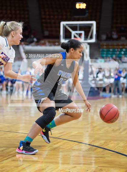 Thumbnail 2 in Grandview vs. Cherry Creek (CHASSA 5A State Final) photogallery.