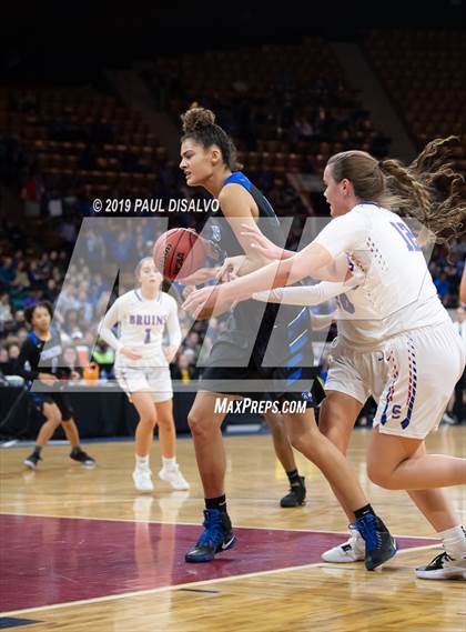 Thumbnail 1 in Grandview vs. Cherry Creek (CHASSA 5A State Final) photogallery.