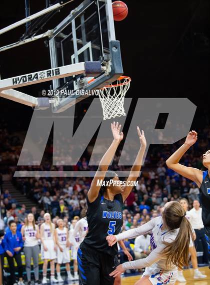 Thumbnail 3 in Grandview vs. Cherry Creek (CHASSA 5A State Final) photogallery.