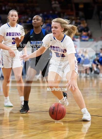 Thumbnail 2 in Grandview vs. Cherry Creek (CHASSA 5A State Final) photogallery.