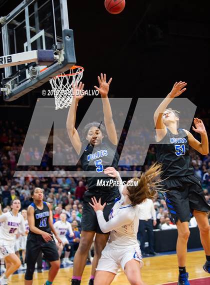 Thumbnail 3 in Grandview vs. Cherry Creek (CHASSA 5A State Final) photogallery.