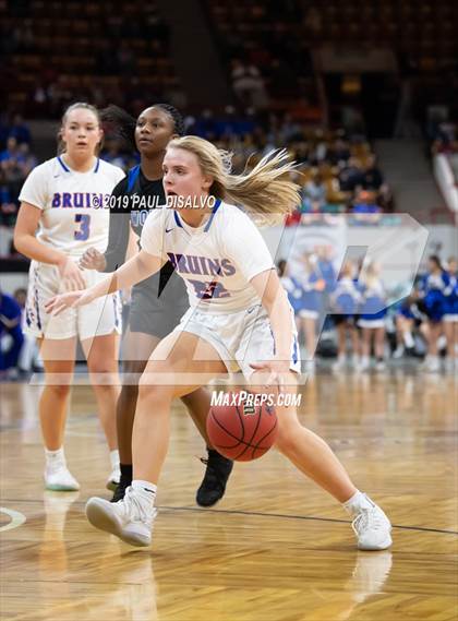 Thumbnail 3 in Grandview vs. Cherry Creek (CHASSA 5A State Final) photogallery.