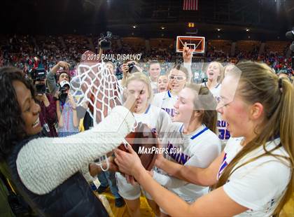 Thumbnail 3 in Grandview vs. Cherry Creek (CHASSA 5A State Final) photogallery.