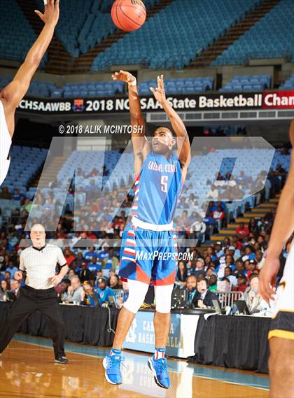 Thumbnail 2 in Forest Hills vs. Greene Central (NCHSAA 2A Final) photogallery.