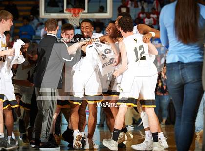 Thumbnail 2 in Forest Hills vs. Greene Central (NCHSAA 2A Final) photogallery.