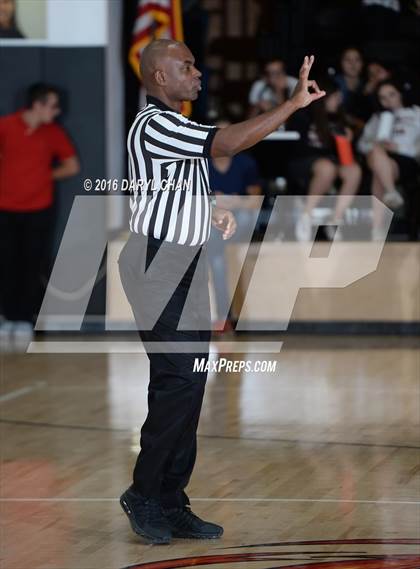 Thumbnail 2 in Shalhevet vs. Torah Academy of Bergen County, NY (Steve Glouberman Tournament) photogallery.