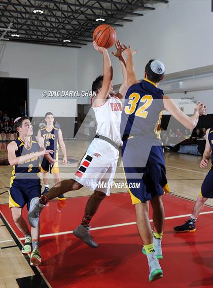 Thumbnail 1 in Shalhevet vs. Torah Academy of Bergen County, NY (Steve Glouberman Tournament) photogallery.