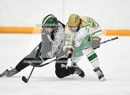 Thumbnail 2 in Bishop Hendricken (RI) @ Notre Dame, WH photogallery.