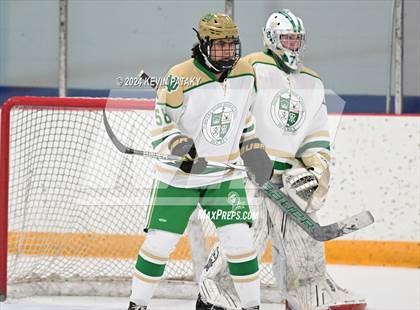 Thumbnail 2 in Bishop Hendricken (RI) @ Notre Dame, WH photogallery.