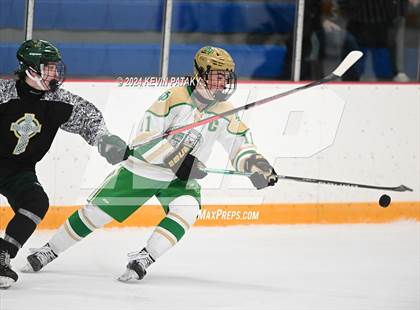 Thumbnail 3 in Bishop Hendricken (RI) @ Notre Dame, WH photogallery.