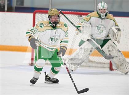 Thumbnail 3 in Bishop Hendricken (RI) @ Notre Dame, WH photogallery.