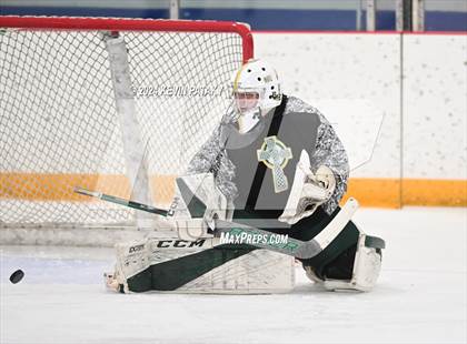 Thumbnail 2 in Bishop Hendricken (RI) @ Notre Dame, WH photogallery.