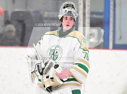 Thumbnail 2 in Bishop Hendricken (RI) @ Notre Dame, WH photogallery.