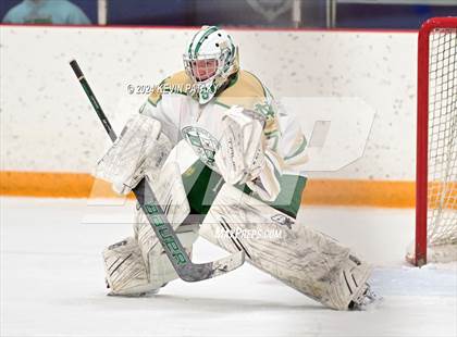 Thumbnail 3 in Bishop Hendricken (RI) @ Notre Dame, WH photogallery.
