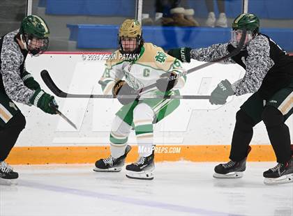 Thumbnail 3 in Bishop Hendricken (RI) @ Notre Dame, WH photogallery.