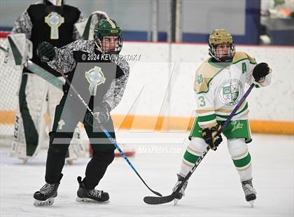 Thumbnail 2 in Bishop Hendricken (RI) @ Notre Dame, WH photogallery.