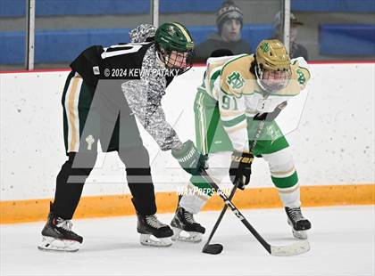 Thumbnail 3 in Bishop Hendricken (RI) @ Notre Dame, WH photogallery.
