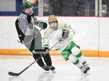Thumbnail 2 in Bishop Hendricken (RI) @ Notre Dame, WH photogallery.