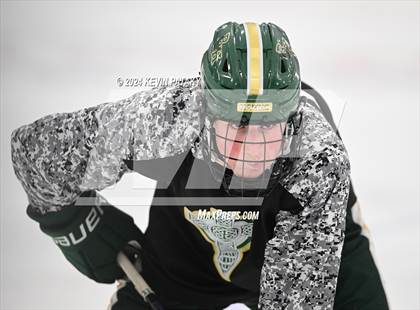 Thumbnail 1 in Bishop Hendricken (RI) @ Notre Dame, WH photogallery.