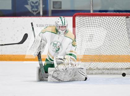 Thumbnail 2 in Bishop Hendricken (RI) @ Notre Dame, WH photogallery.
