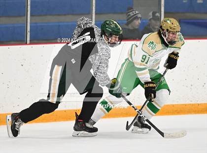 Thumbnail 2 in Bishop Hendricken (RI) @ Notre Dame, WH photogallery.
