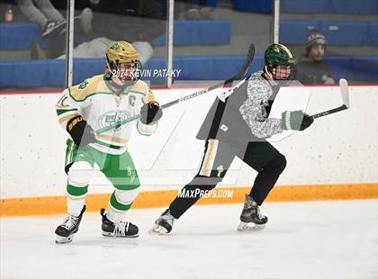 Thumbnail 2 in Bishop Hendricken (RI) @ Notre Dame, WH photogallery.