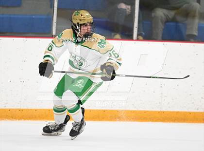 Thumbnail 2 in Bishop Hendricken (RI) @ Notre Dame, WH photogallery.
