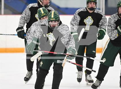 Thumbnail 2 in Bishop Hendricken (RI) @ Notre Dame, WH photogallery.