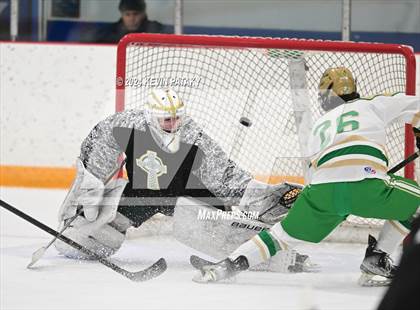Thumbnail 3 in Bishop Hendricken (RI) @ Notre Dame, WH photogallery.