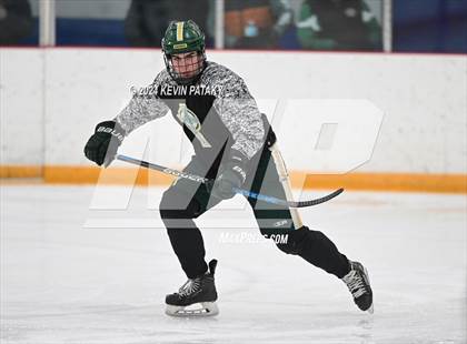 Thumbnail 3 in Bishop Hendricken (RI) @ Notre Dame, WH photogallery.