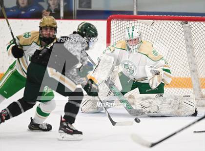 Thumbnail 1 in Bishop Hendricken (RI) @ Notre Dame, WH photogallery.