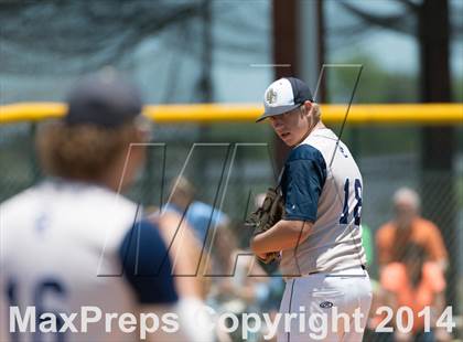 Thumbnail 2 in O'Connor vs. Carroll (UIL 5A Regional Semifinal Playoff) photogallery.