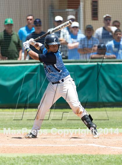 Thumbnail 3 in O'Connor vs. Carroll (UIL 5A Regional Semifinal Playoff) photogallery.