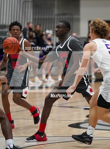 Thumbnail 2 in 21st Century Charter @ Brownsburg (Sneakers for Santa shootout) photogallery.