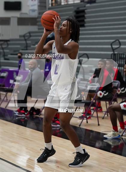 Thumbnail 2 in 21st Century Charter @ Brownsburg (Sneakers for Santa shootout) photogallery.