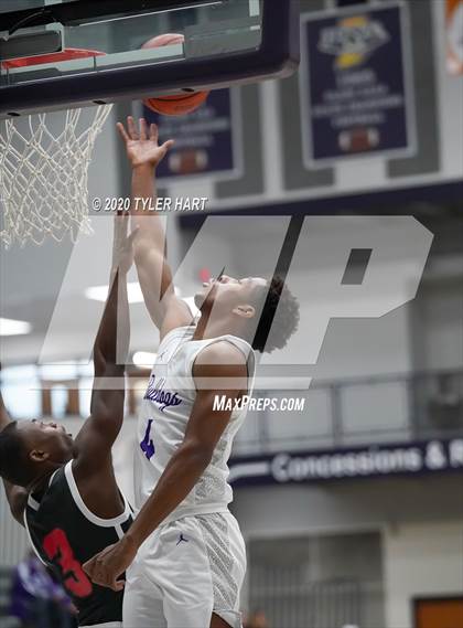 Thumbnail 2 in 21st Century Charter @ Brownsburg (Sneakers for Santa shootout) photogallery.