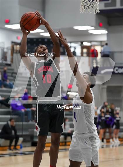 Thumbnail 1 in 21st Century Charter @ Brownsburg (Sneakers for Santa shootout) photogallery.