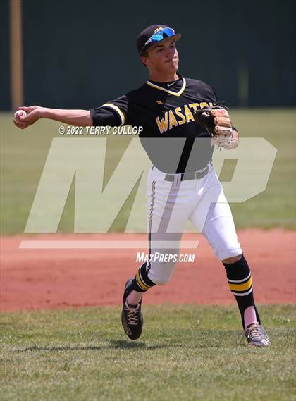 Thumbnail 3 in Wasatch vs. Cottonwood (UHSAA 5A Super Regional Game 2) photogallery.