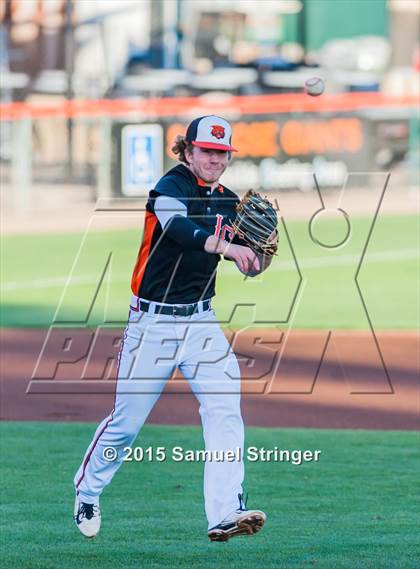 Thumbnail 2 in Saint Francis vs. Los Gatos (CIF CCS Open Division Final) photogallery.