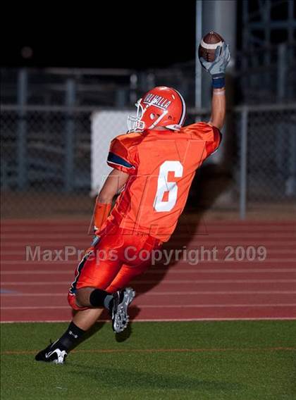 Thumbnail 2 in Westview vs Valhalla (SDS Kickoff Classic) photogallery.