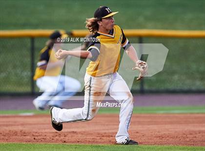 Thumbnail 3 in Manteo @ Voyager Academy (NCHSAA 1A 1st Round Playoffs) photogallery.