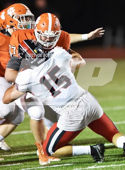 Thumbnail 2 in Albertville @ Grissom photogallery.