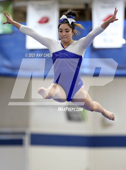 Thumbnail 1 in CHSAA 5A Individual Championships photogallery.