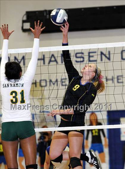 Thumbnail 3 in San Ramon Valley @ Foothill (CIF NCS D1 Final) photogallery.