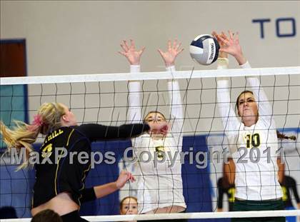 Thumbnail 2 in San Ramon Valley @ Foothill (CIF NCS D1 Final) photogallery.