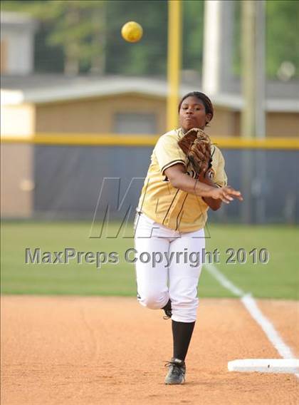 Thumbnail 2 in South Johnston vs D.H. Conely (NCHSAA 3A Playoffs) photogallery.