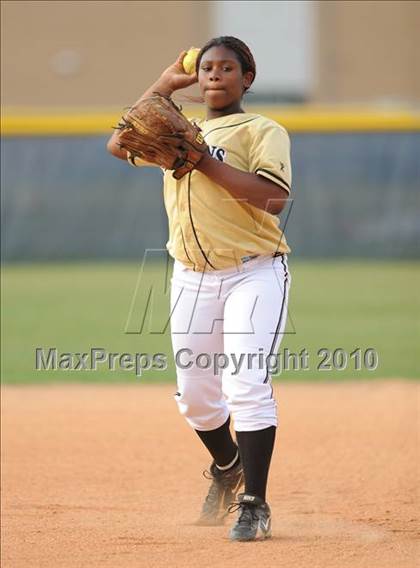 Thumbnail 2 in South Johnston vs D.H. Conely (NCHSAA 3A Playoffs) photogallery.