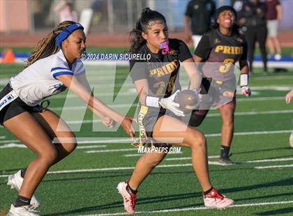 Thumbnail 3 in Canyon View vs Mountain Pointe (AIA 5A Division Final) photogallery.
