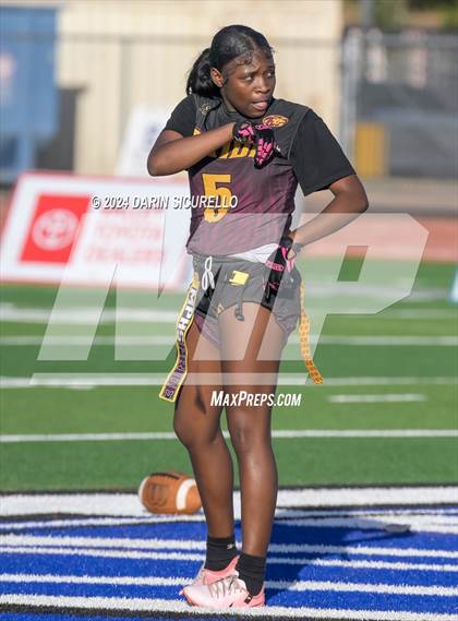 Thumbnail 2 in Canyon View vs Mountain Pointe (AIA 5A Division Final) photogallery.