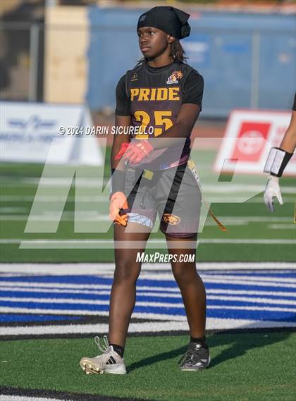 Thumbnail 3 in Canyon View vs Mountain Pointe (AIA 5A Division Final) photogallery.